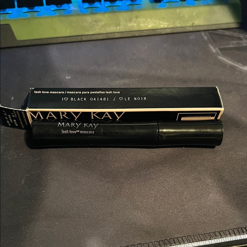 Mary Kay Lash Love Mascara - Jet Black